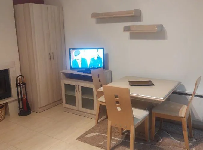 Snow Mountain Grand Monastery * 潘波洛沃