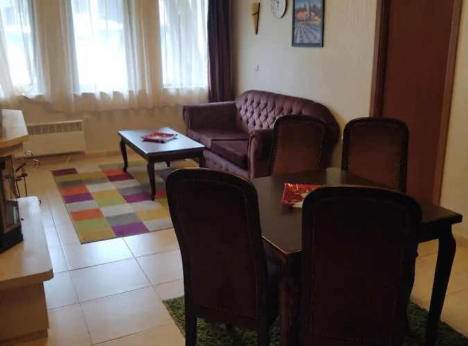 Snow Mountain Grand Monastery 公寓 潘波洛沃